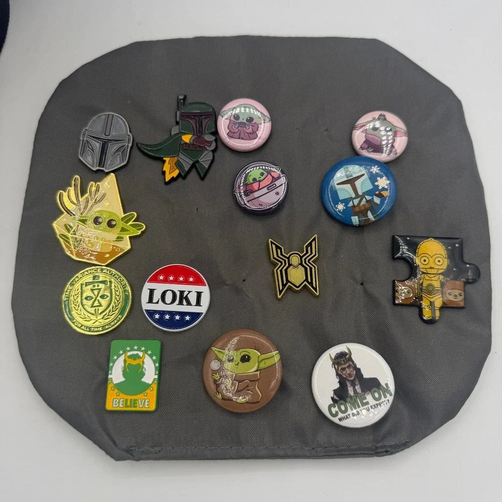 Star Wars Mandalorian Grogu Bioworld ITA Pin Display Mini Backpack with Pins